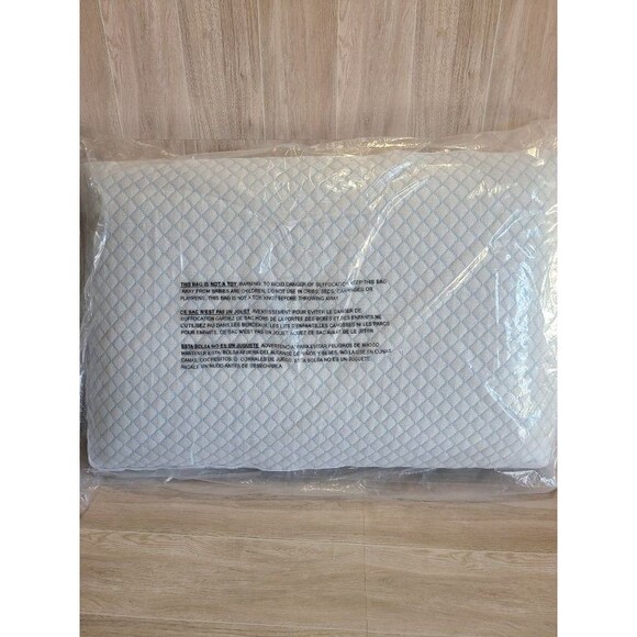 Cooling Gel Memory Foam Pillow White – The Company Store Standard Size - Picture 4 of 4